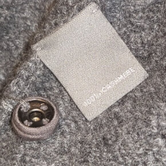 Neiman Marcus 100% Cashmere Sweater Short Sleeve Quiet Luxury Preppy Statement M - Picture 3 of 5